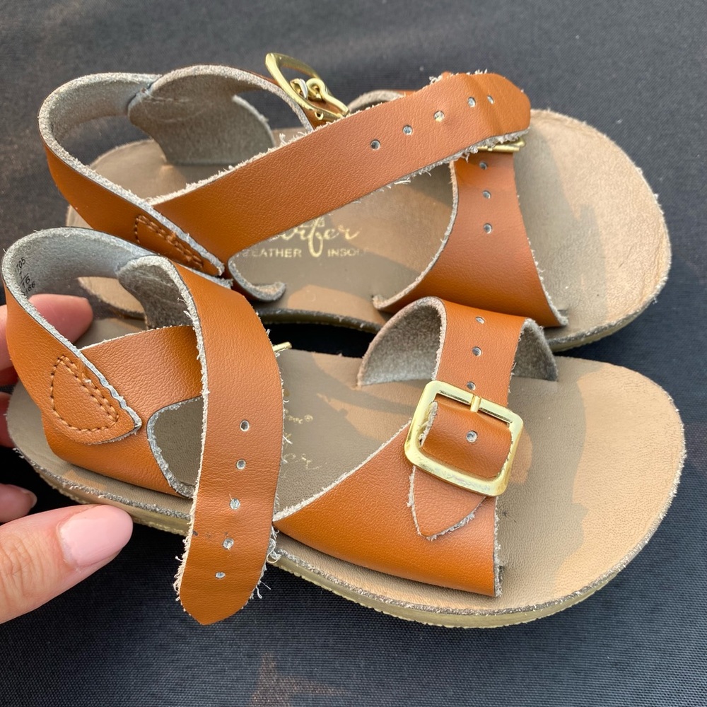 Salt Water Sandal Toddler Size 7 in good condition